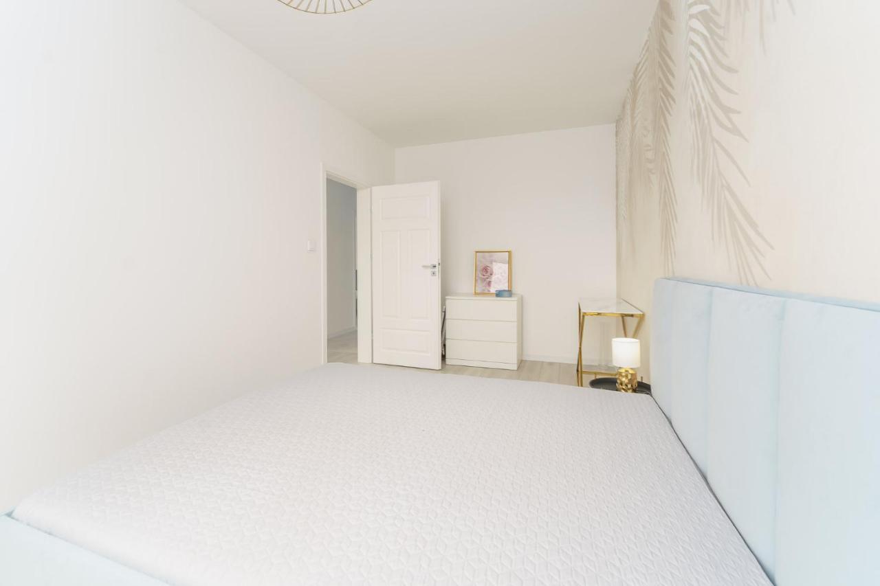 Fredry 2 Apartament Liliowy Колобжег Экстерьер фото